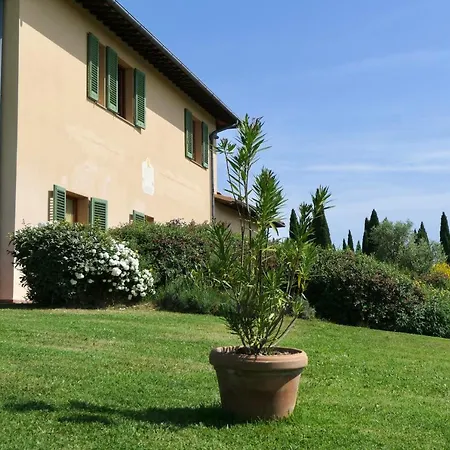 Agriturismo Le Veneri Con Piscina A Cerreto Guidi
