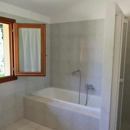Agriturismo Le Veneri Con Piscina A Aparthotel Cerreto Guidi