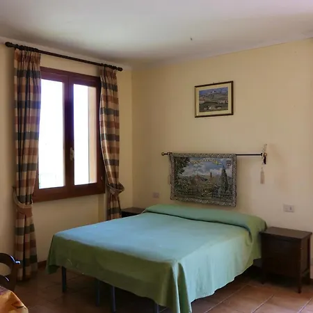 Agriturismo Le Veneri Con Piscina A * Cerreto Guidi